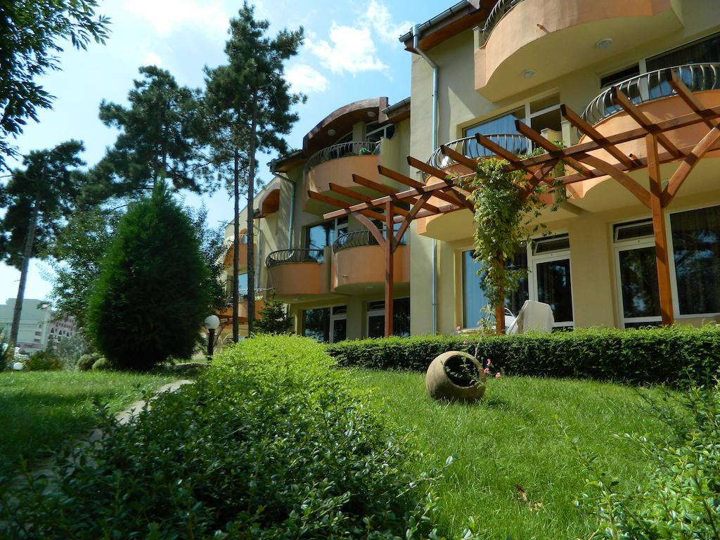 Family Hotel Privileg Slantchev Briag Extérieur photo