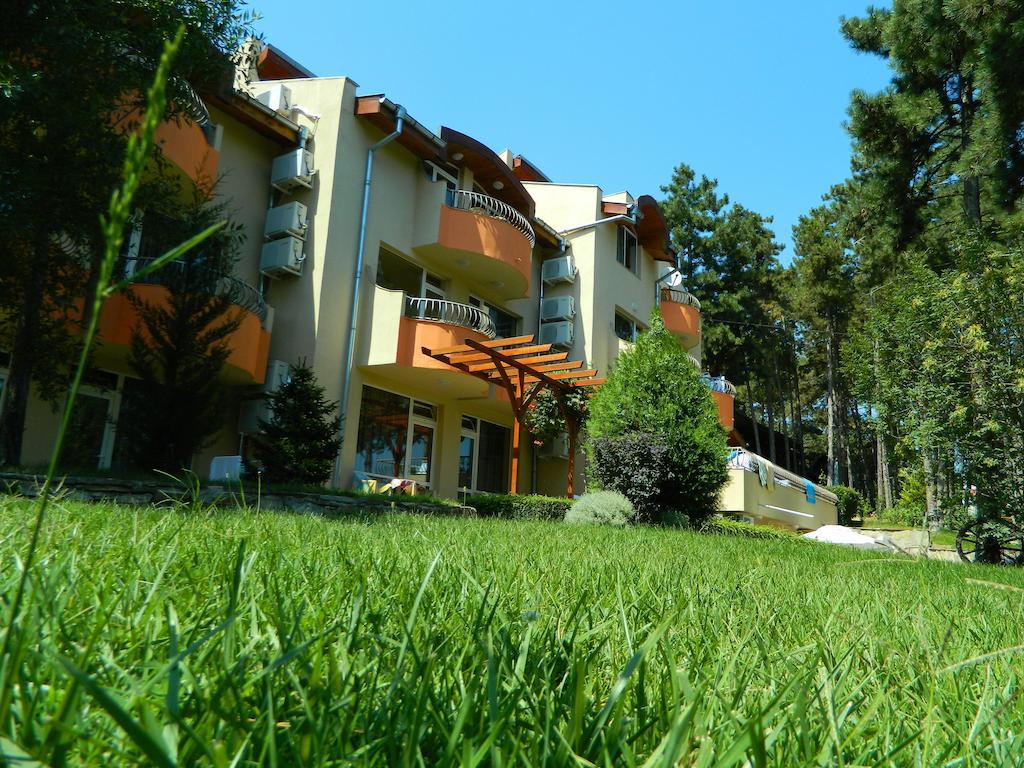 Family Hotel Privileg Slantchev Briag Extérieur photo