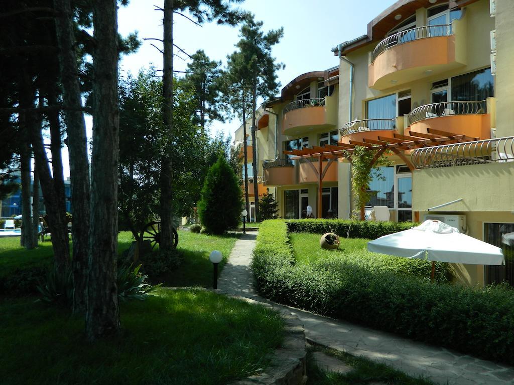 Family Hotel Privileg Slantchev Briag Extérieur photo