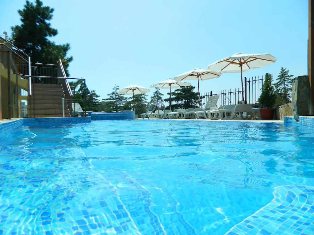 Family Hotel Privileg Slantchev Briag Extérieur photo