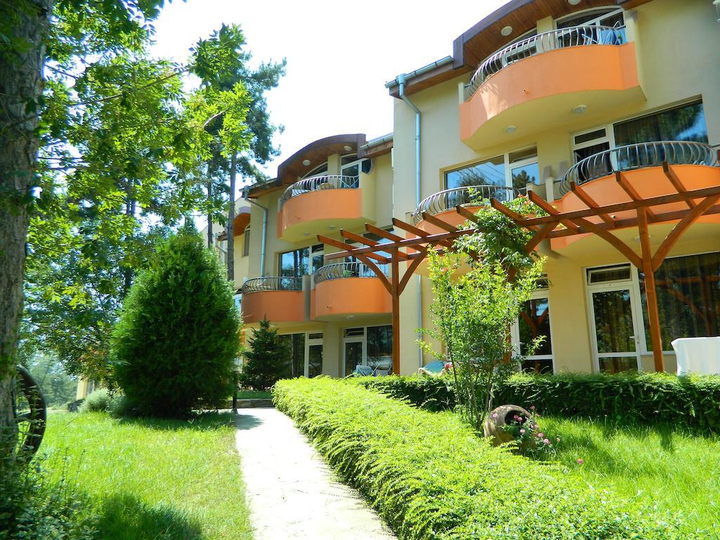 Family Hotel Privileg Slantchev Briag Extérieur photo