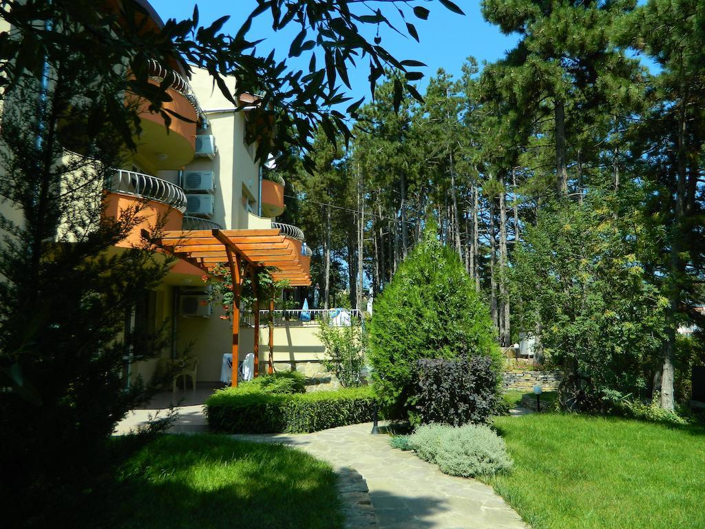 Family Hotel Privileg Slantchev Briag Extérieur photo